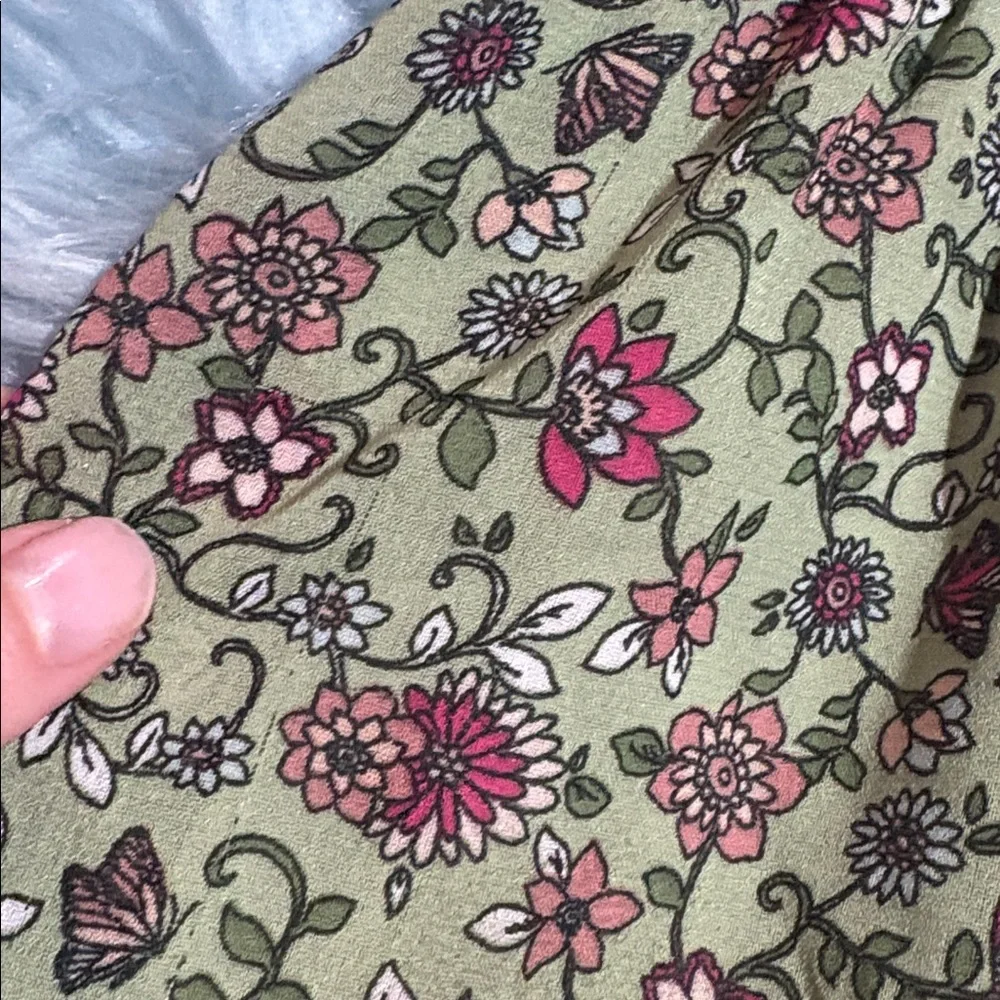 The Children’s Place Green and Purple Floral Kids Dress sz S